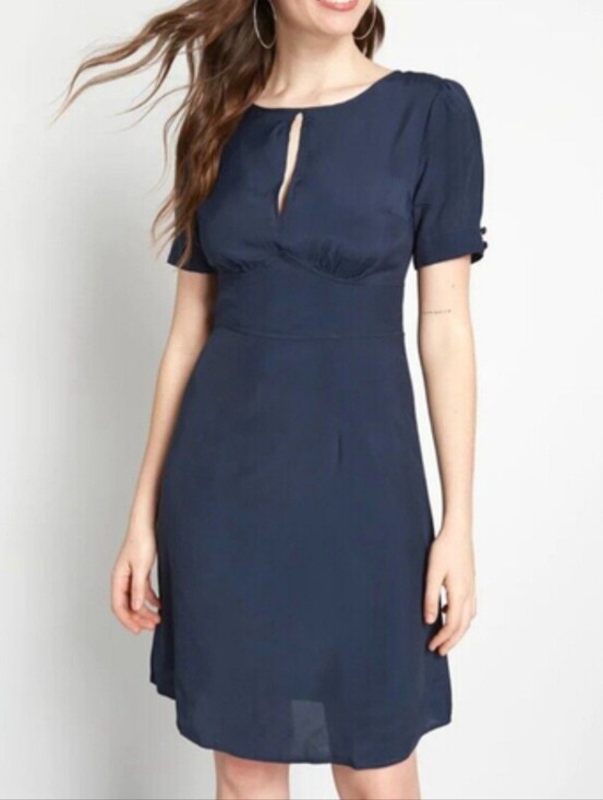 Modcloth Dresses & Skirts - Modcloth Modest Keyhole Dress
